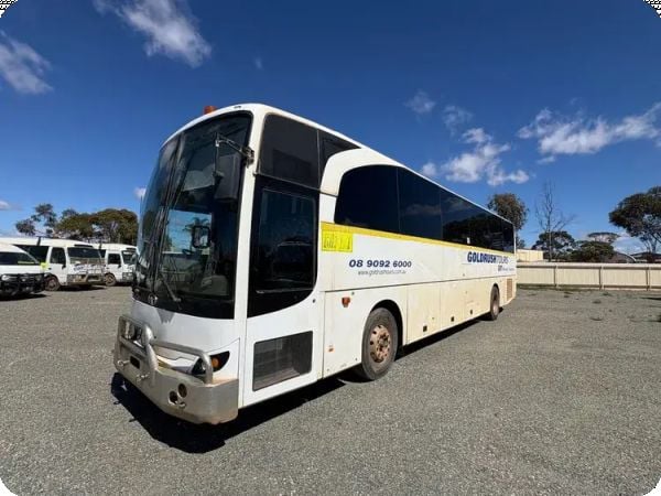 2012 Daewoo Bus image