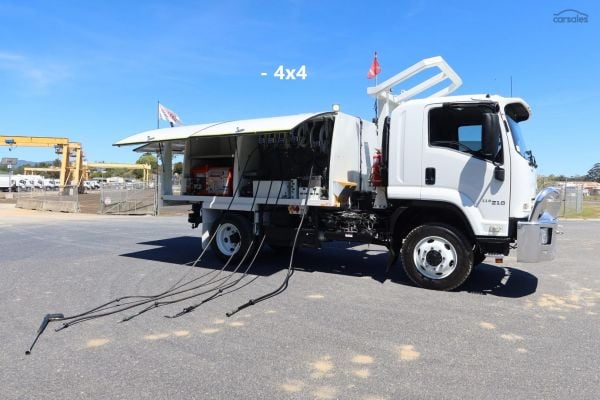 2017 Isuzu F Series FSS110-210 4x4 image