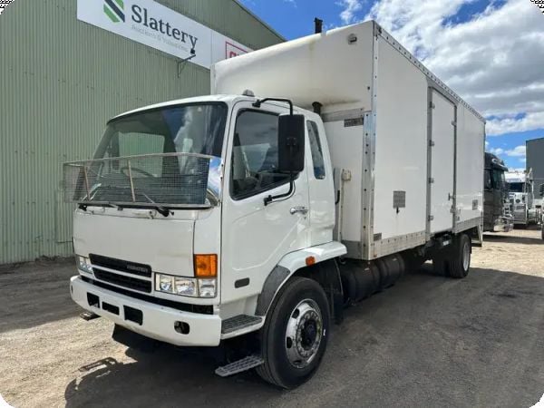 2007 Mitsubishi FM 600 4x2 Pantech image