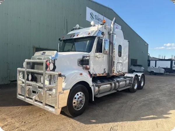 2018 Freightliner Coronado [6x4] Prime Mover image