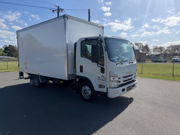 2022 Isuzu NNR Pantech image