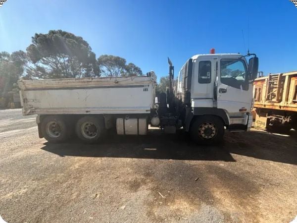 2011 Isuzu C3 GIGA 455 CXY Premium Tipper Truck (Council assets) image