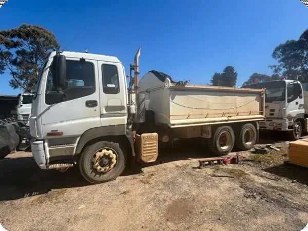 2011 Isuzu C3 GIGA 455 CXY PREMIUM Tipper (Council asset) image
