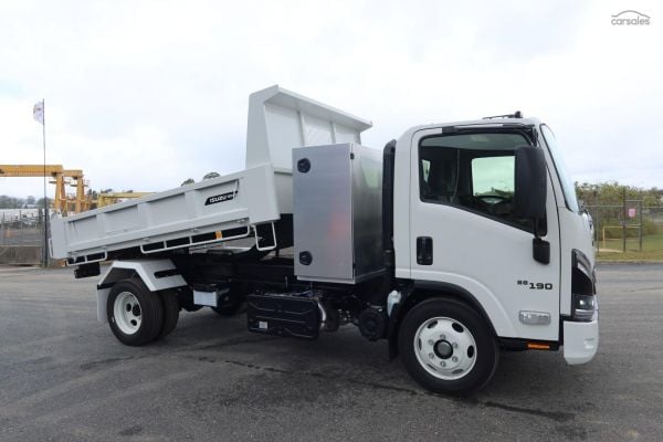 2026 Isuzu N Series NQR 88/80-190 AM D38 Tipper image