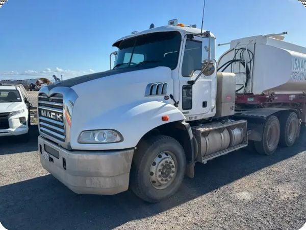 2017 Mack Granite CMMT 6x4 Prime Mover **Council Asset** image