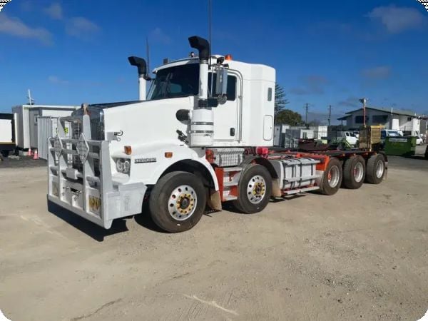 2019 Kenworth T659 10x6x4 180 Ton Prime Mover image