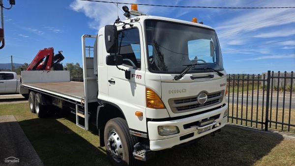 2010 Hino 500 Series FM2627 with a Fassi crane F1110B024 E fitted