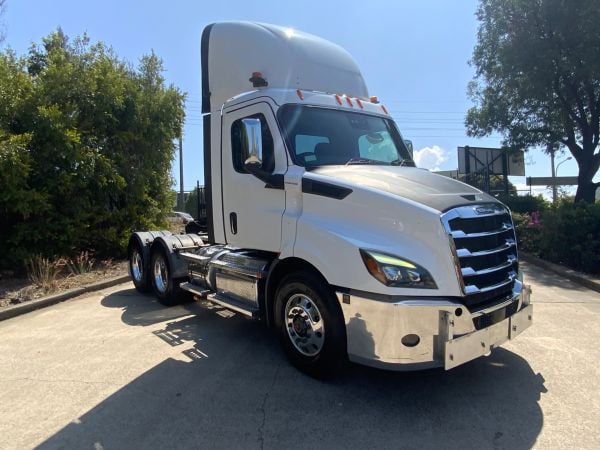 2022 Freightliner Cascadia 116 Primemover image