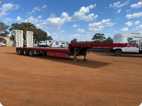 2014 Barker Drop Deck Semi Trailer image