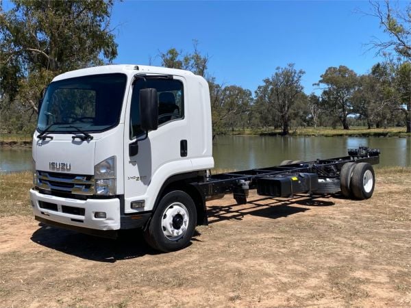 2017 ISUZU FSD C/CHAS F MY16 140/120-260 (LWB) image
