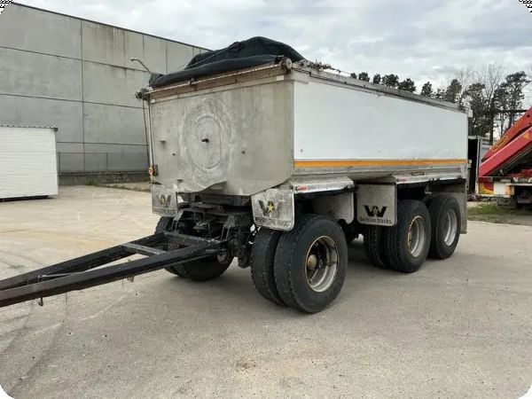 1988 Gorski Tri-Axle Dog Trailer image