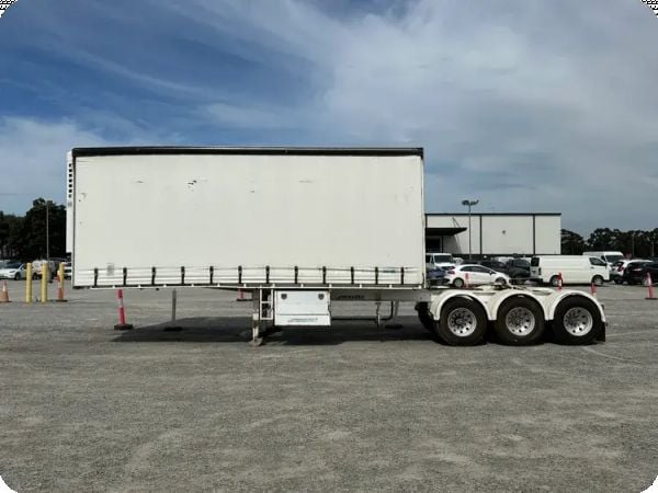 2005 Maxitrans ST3 Tri-Axle Refrigerated Curtainside A Trailer image