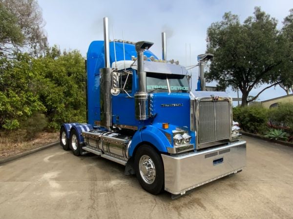2011 Western Star 4800FX Primemover image