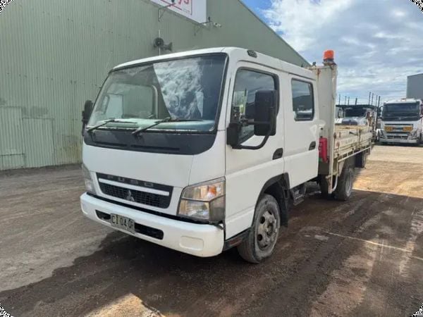 2008 Mitsubishi Canter 7/800 [4x2] Tipper image