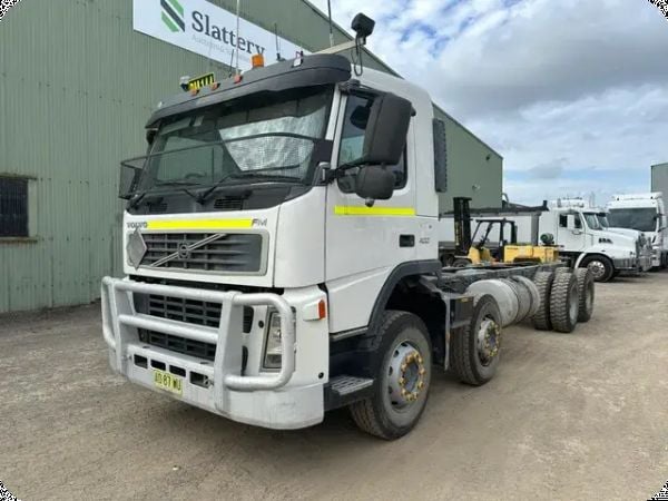 2006 Volvo FM FM 400 8x4 Cab Chassis image