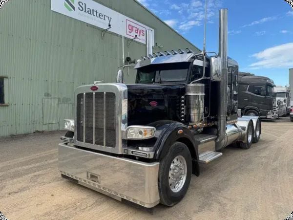 2009 Peterbilt 388 6x4 Prime Mover image