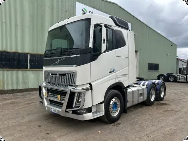2015 Volvo FH16 Series 4 (6x4) Prime Mover image