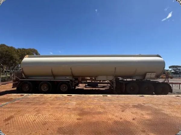 Holmwood Highgate Tri-Axle Trailer Tanker image