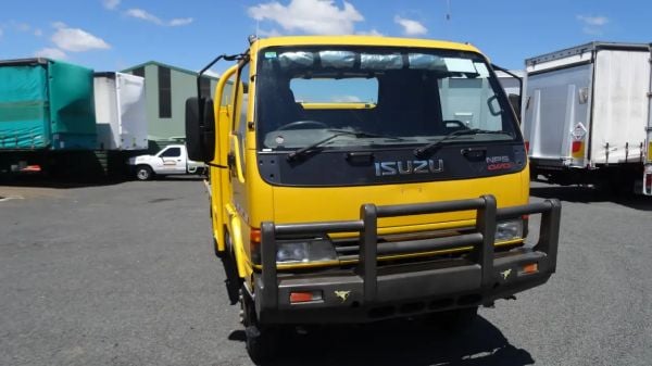 2004 Isuzu N Series NPS image