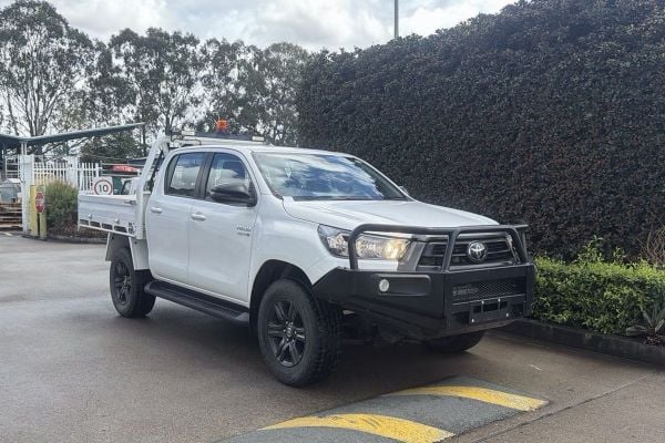 2023 Toyota Hilux SR GUN126R 4X4 image