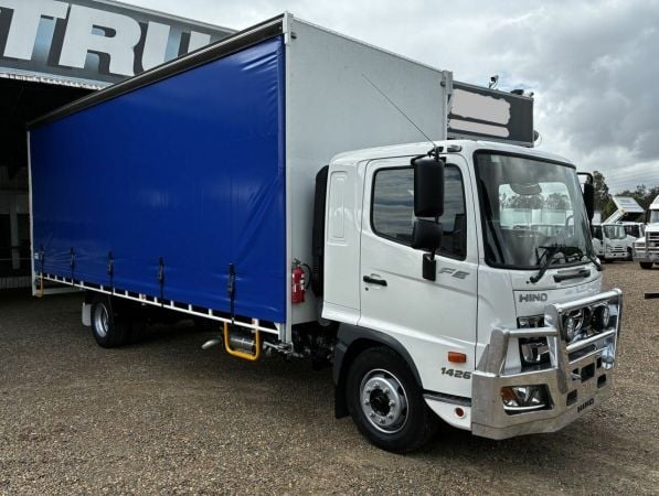 2019 Hino 500 FE1426 Curtain Sider image