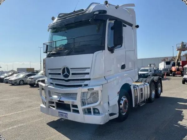 2019 MERCEDES BENZ ACTROSS 6x4 Prime Mover image