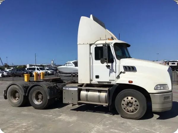 2015 Mack Granite 6x4 Prime Mover (Ex Corporate) image