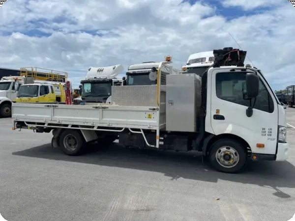 2017 Hino 300 717 4x2 Service Truck (Council Asset) image