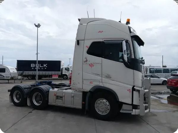 2014 Volvo FH 6x4 Prime Mover image