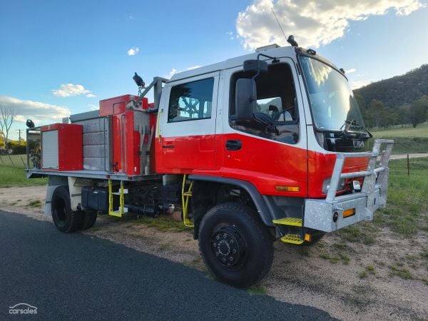 2001 Isuzu F Series FTS 750 image